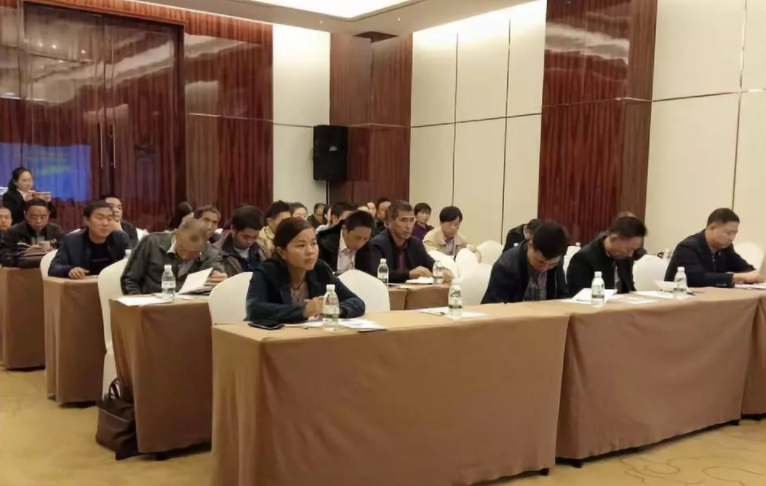 青峪豬養(yǎng)殖技術(shù)培訓(xùn)會(huì)圓滿舉行