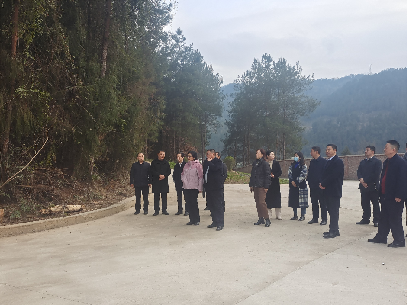 巴中市委常委、市委統(tǒng)戰(zhàn)部部長、市總工會主席溫奇志一行來我公司調研考察